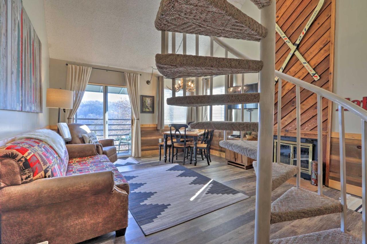 Unique Smokies Ski Shack With Mountain-Top View Gatlinburg Kültér fotó